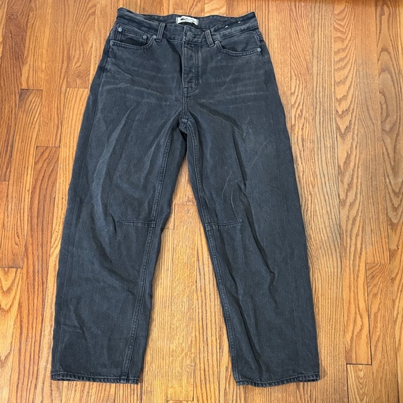Madewell The Darted Barrel-Leg Jean Olenda Wash Black size 25 NWOT - Picture 2 of 9
